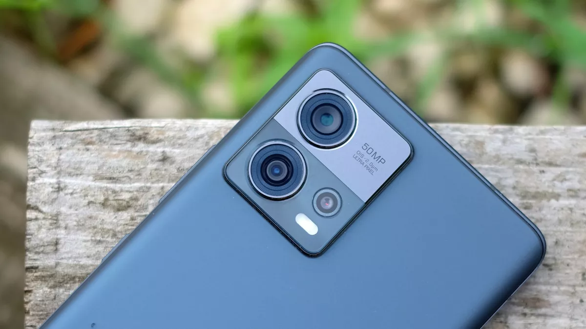 Обзор Motorola Edge 30 Fusion: "почти флагман" с разумными компромиссами фото