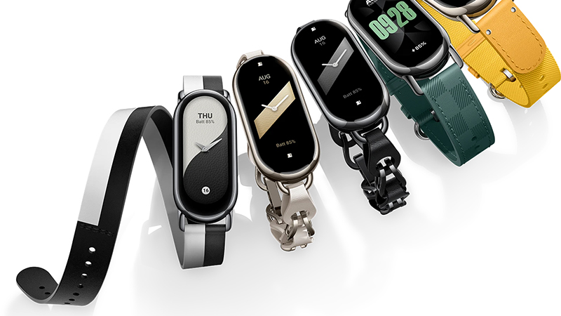 263033Фитнес-браслет Xiaomi Smart Band 8 можно носить на шее в виде кулона