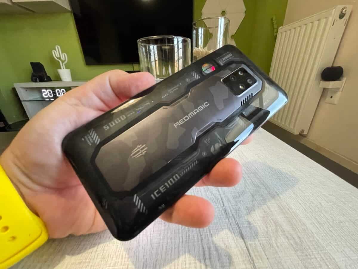 Обзор Red Magic 7S Pro: настоящий зверь в ваших руках фото