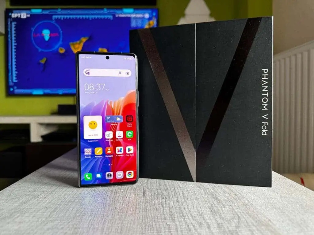 Обзор Tecno Phantom V Fold: складной дизайн картинка Обзор Tecno Phantom V Fold
