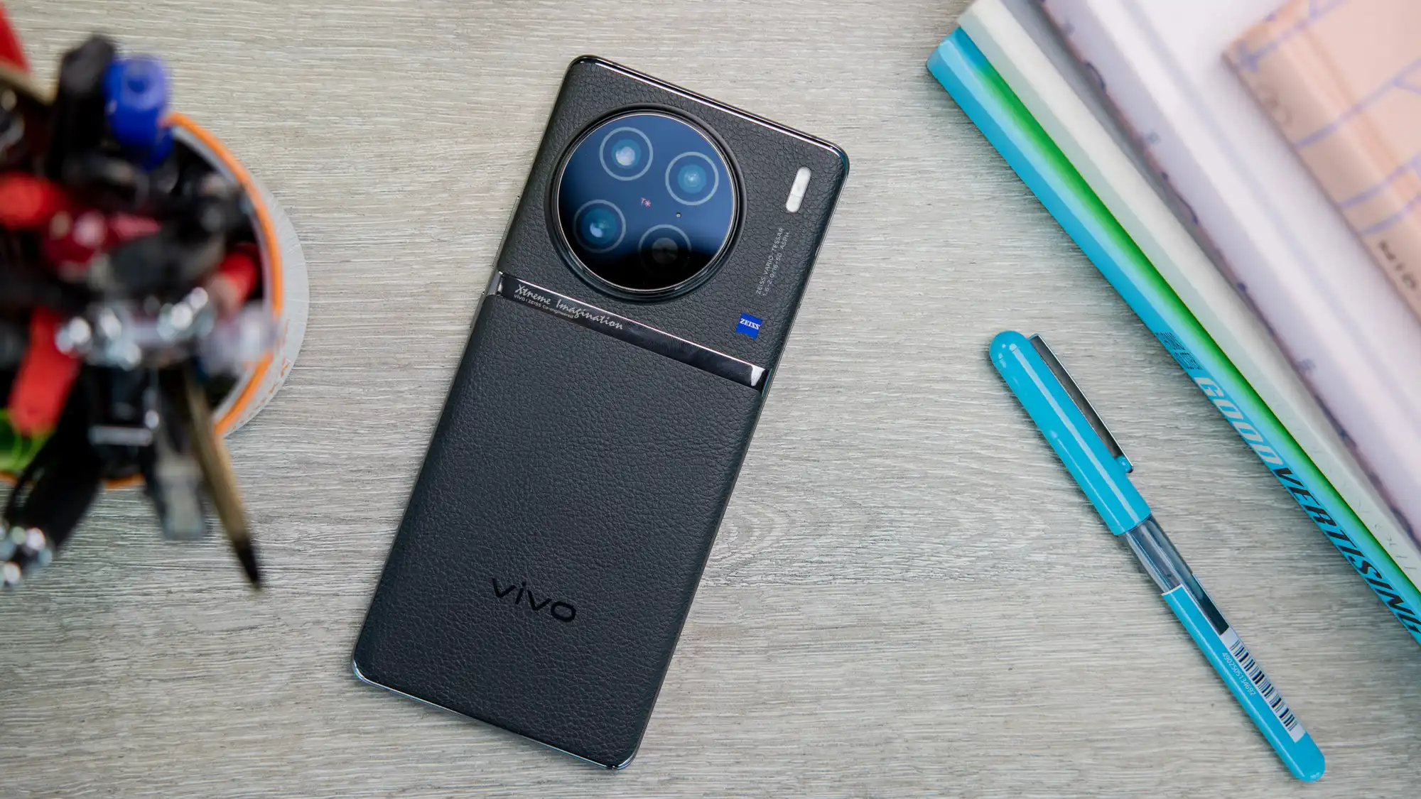 Лучший телефон Vivo 2023 года фото