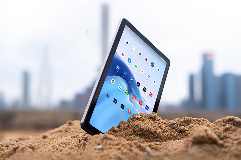 Представлен изящный планшет AGM Pad P1 с защитой от воды по IP68 фото