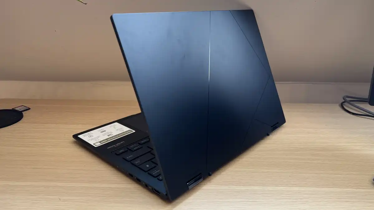Обзор Asus Zenbook 14 Flip OLED (2023) фото