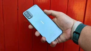 Обзор Nokia C32