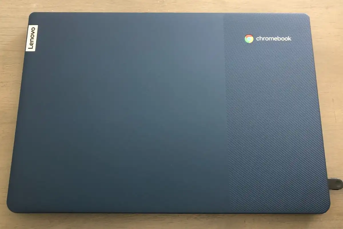 Обзор Lenovo IdeaPad Slim 3 Chromebook фото