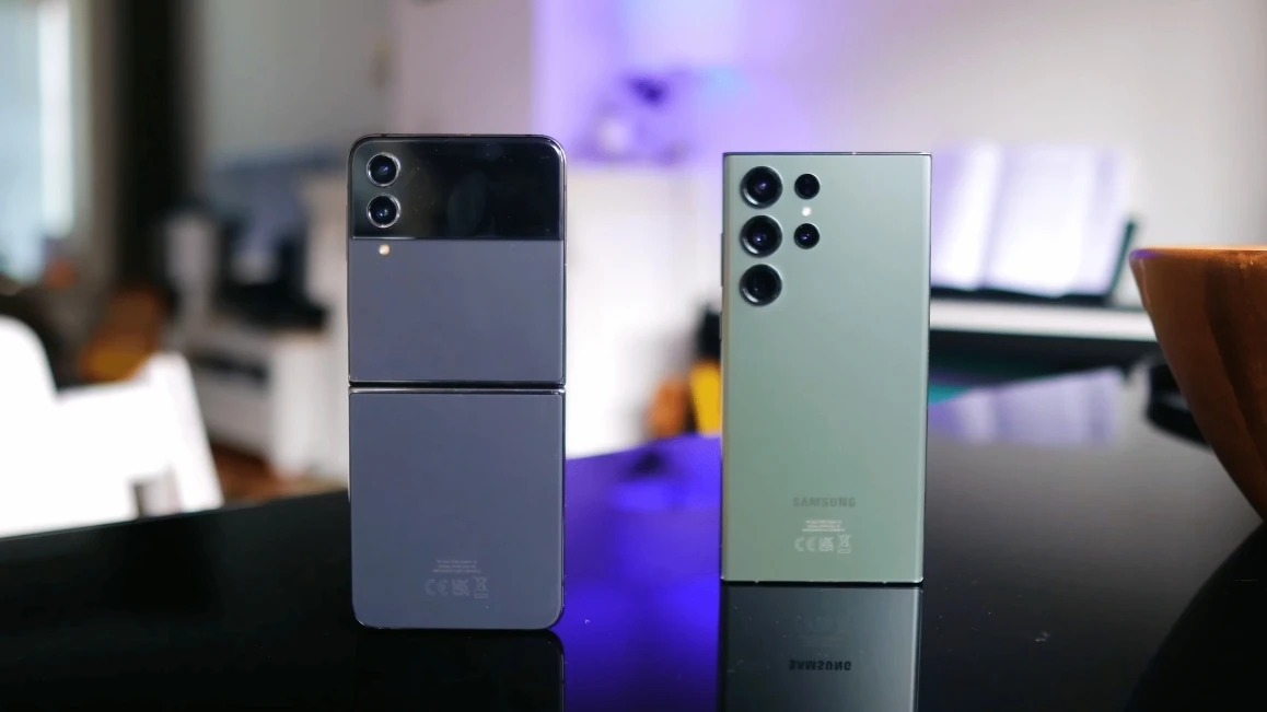 Galaxy Z Flip 5: извините поклонники Fold, но, как заявила Samsung, это год компактного телефона-раскладушки фото