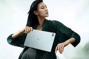 Лучшие премьеры недели: от цветного ридера PocketBook до смартфонов Xiaomi серии 13T