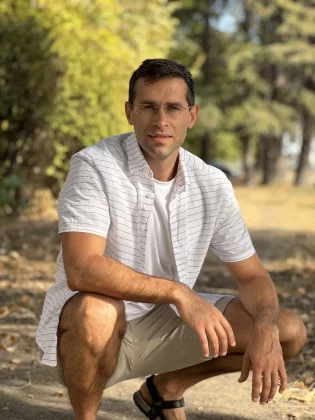 iPhone 15 Pro Max 5X Портретный режим: лучше ли он, чем 3X или 2X для съемки людей? фото