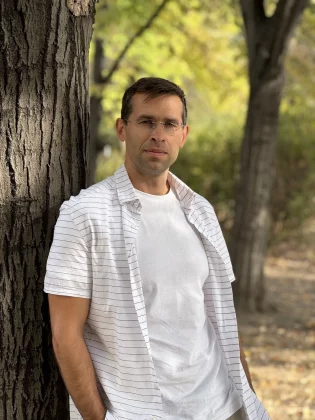 iPhone 15 Pro Max 5X Портретный режим: лучше ли он, чем 3X или 2X для съемки людей? фото