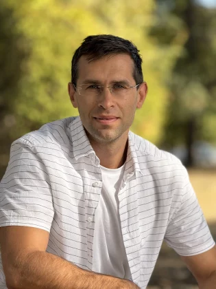 iPhone 15 Pro Max 5X Портретный режим: лучше ли он, чем 3X или 2X для съемки людей? фото