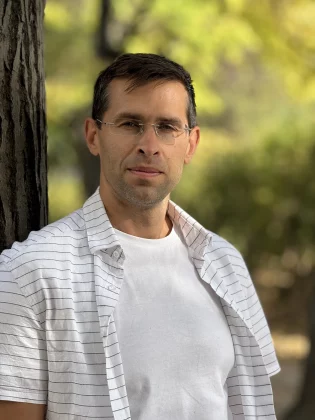 iPhone 15 Pro Max 5X Портретный режим: лучше ли он, чем 3X или 2X для съемки людей? фото