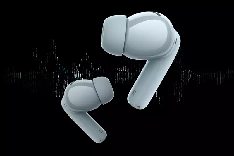 270787Лучшие премьеры недели: от смартфона Honor с батареей на 6 000 мАч до часов Redmi из алюминия