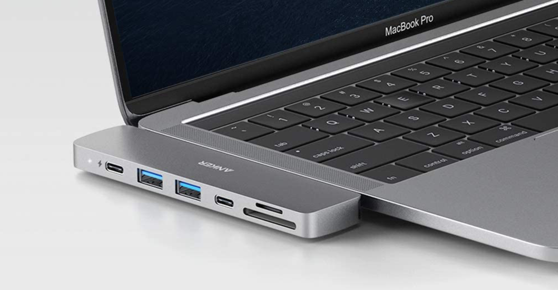 5 главных аксессуаров, которые должны быть у каждого владельца MacBook фото