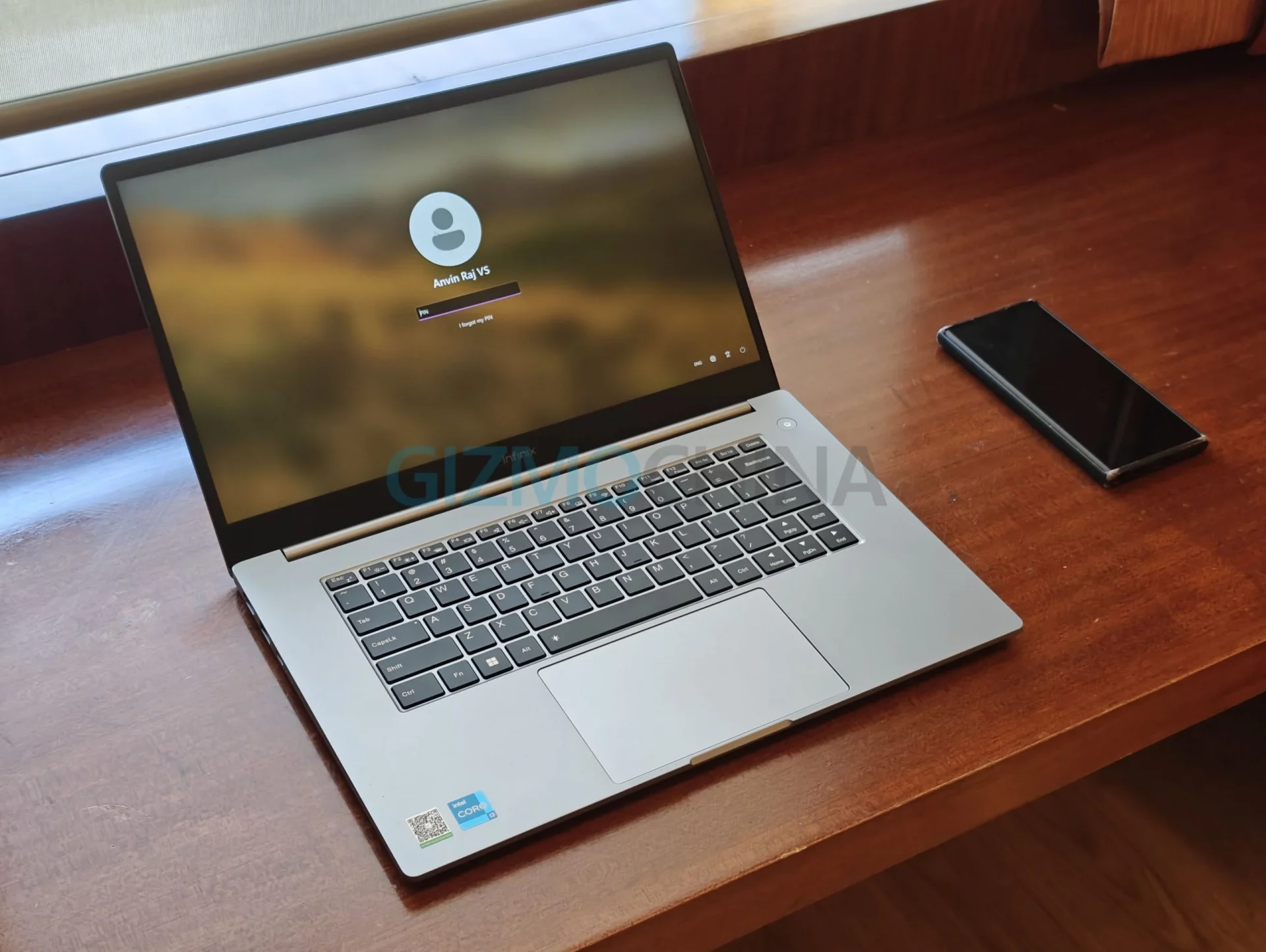 Обзор Infinix Inbook Y2 Plus: хорошо продуманный бюджетный ноутбук для ...