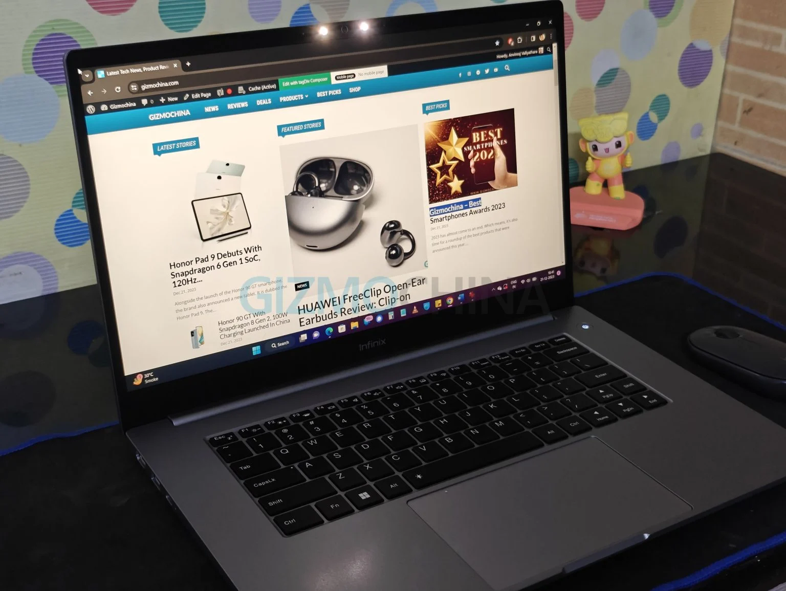 Обзор Infinix Inbook Y2 Plus: хорошо продуманный бюджетный ноутбук для повседневных нужд картинка Обзор Infinix Inbook Y2 Plus: хорошо продуманный бюджетный ноутбук для повседневных нужд фото