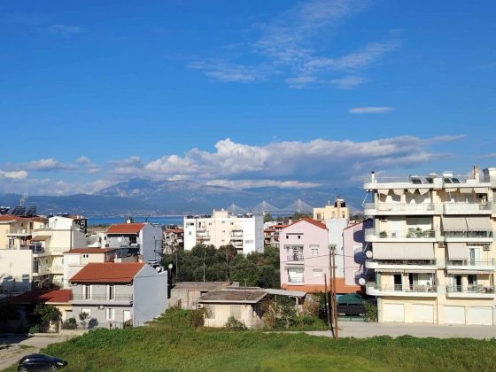 Чудеса в рамках бюджета: знакомство с Honor Magic 6 Lite фото