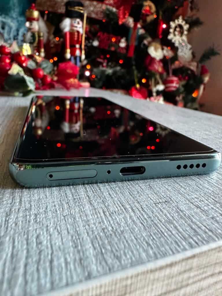 Чудеса в рамках бюджета: знакомство с Honor Magic 6 Lite фото