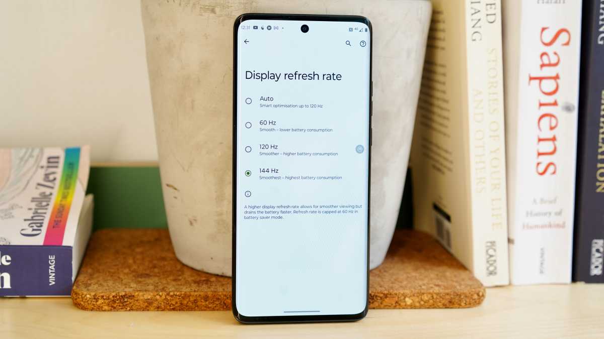 Обзор Motorola Edge 40 Neo фото
