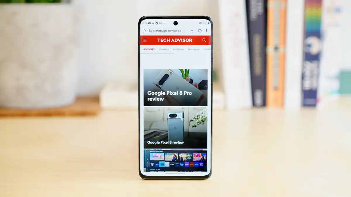 Обзор Motorola Edge 40 Neo фото