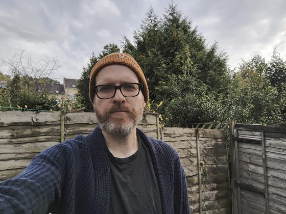 Обзор Motorola Edge 40 Neo фото