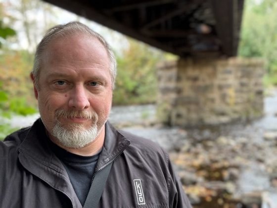 iPhone 15 Plus против iPhone 15 Pro: компактное превосходство или габаритная доступность фото