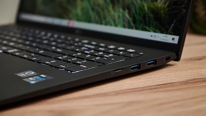 Обзор ультралегкого ноутбука LG Gram 17 (2021) на базе Intel Core i7-1165G7 фото