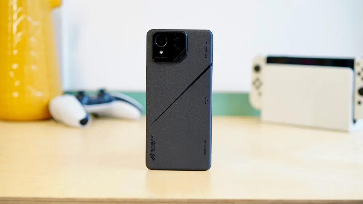 Обзор Asus ROG Phone 8 Pro: игровой телефон для всех фото