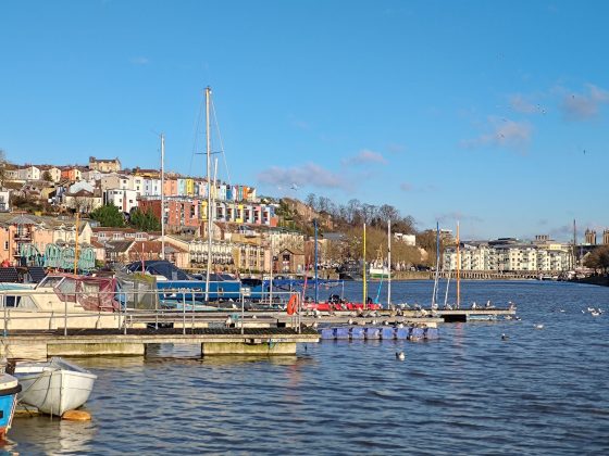 Обзор Asus ROG Phone 8 Pro: игровой телефон для всех фото