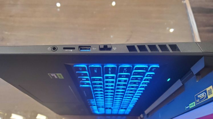 Обзор Acer Nitro 17: бюджетный игровой ноутбук с сильными характеристиками фото