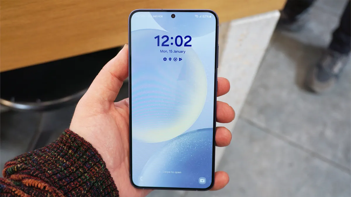 Обзор Samsung Galaxy S24 Plus: наконец-то у Plus появился смысл для существования фото