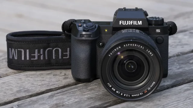 Fujifilm X-H2S
