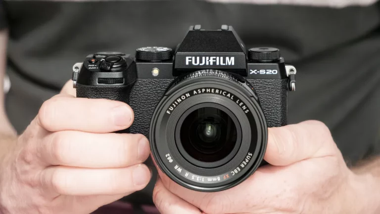 274636Fujifilm X-S20 — лучшая гибридная беззеркальная камера среднего класса для начинающих