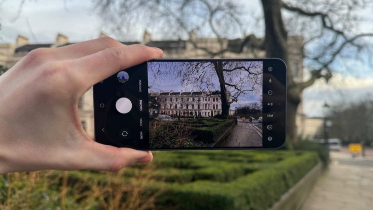 Обзор Samsung Galaxy S24 Plus: наконец-то у Plus появился смысл для существования фото