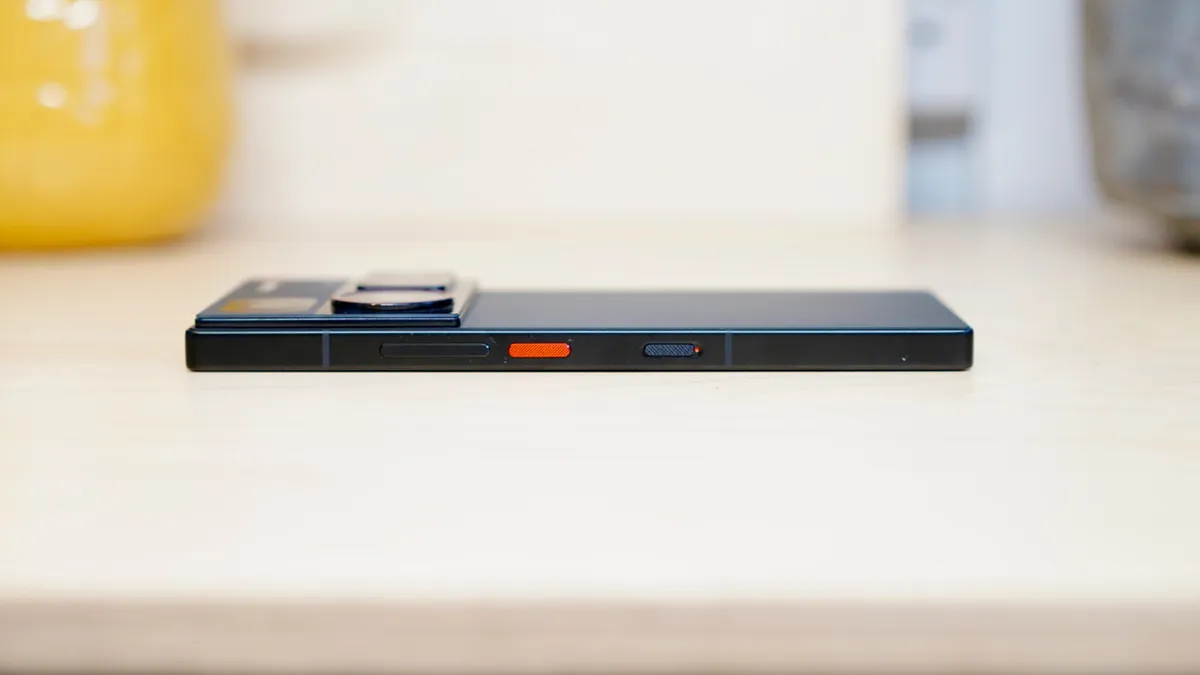 Обзор Nubia Z60 Ultra: необузданная мощь картинка Nubia Z60 Ultra