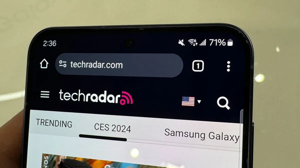 Обзор Samsung Galaxy S24 Plus: наконец-то у Plus появился смысл для существования фото