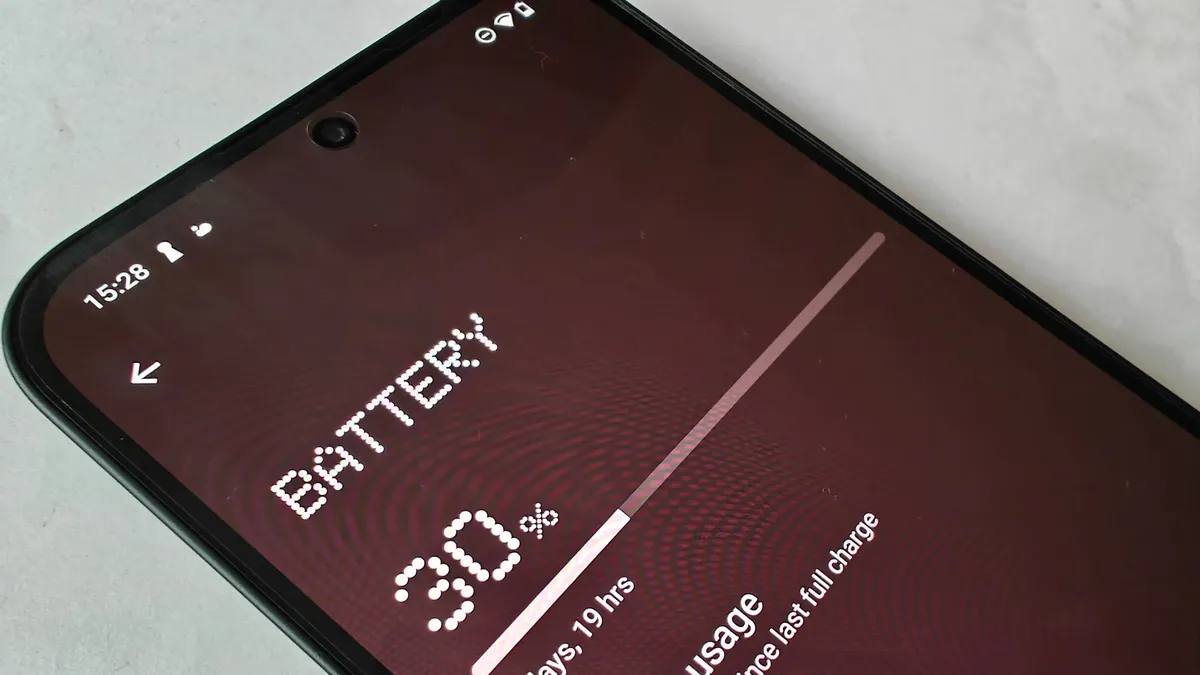 Обзор Nothing Phone 2a фото