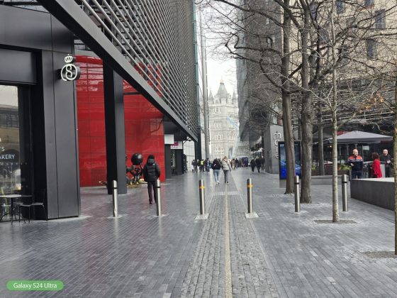 Столкновение камерофонов: битва между iPhone 15 Pro Max, Pixel 8 Pro и Galaxy S24 фото