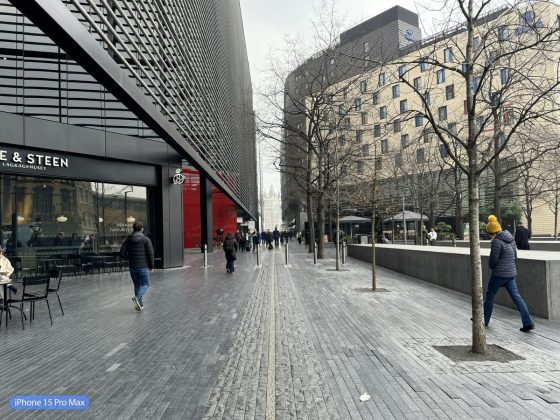 Столкновение камерофонов: битва между iPhone 15 Pro Max, Pixel 8 Pro и Galaxy S24 фото