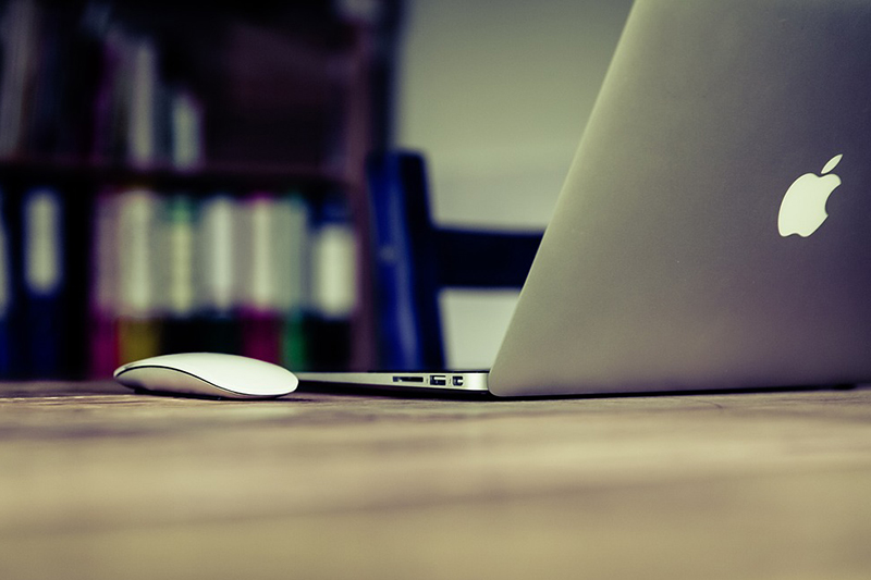 278154Названы сроки выпуска раскладного iPhone с гибким экраном