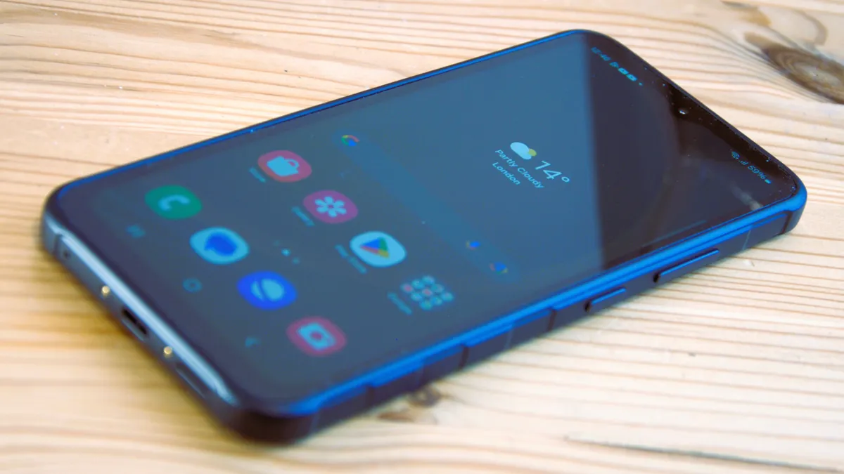 Обзор защищенного смартфона Samsung Galaxy XCover 7