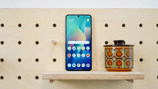 Poco F6