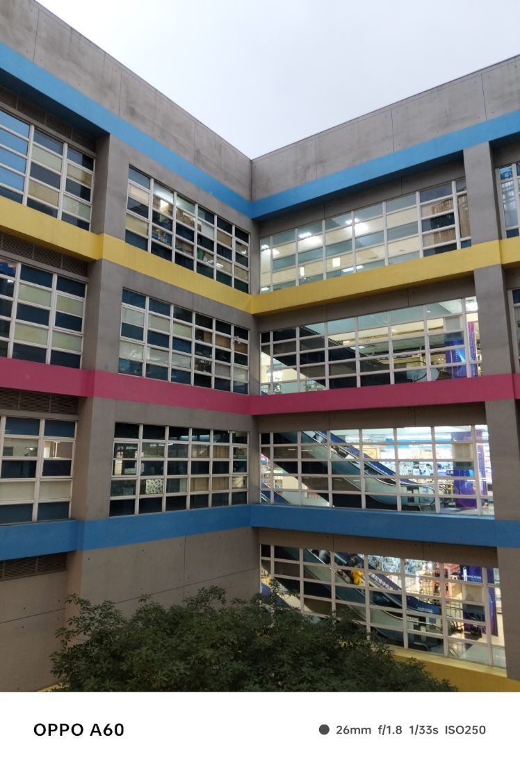 Обзор OPPO A60: достойный и долговечный фото