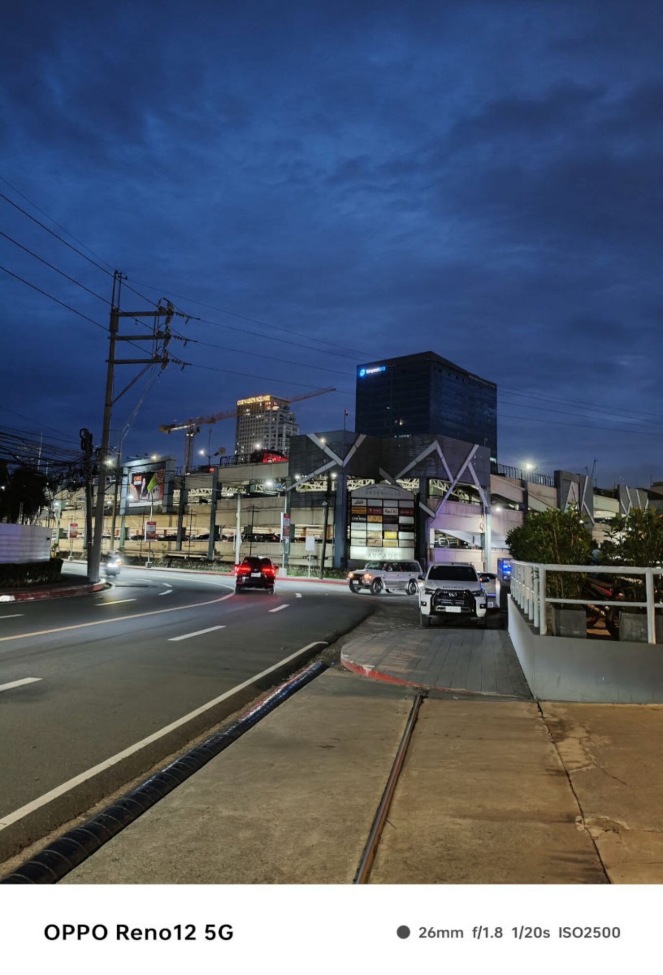 Обзор OPPO Reno12 5G фото