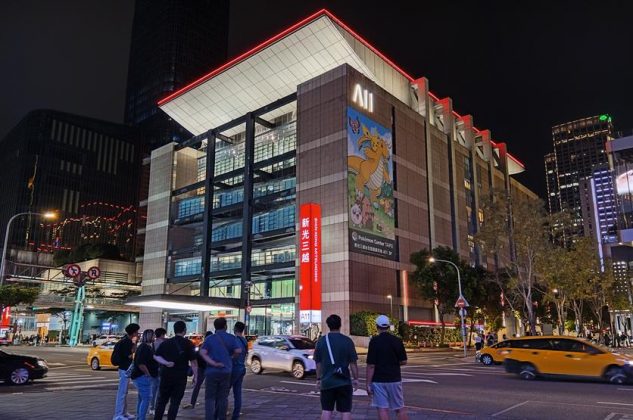 Обзор realme C65 фото