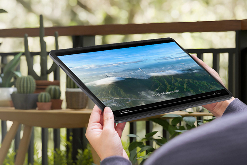 Honor Pad X8a: планшет начального уровня с четырьмя динамиками