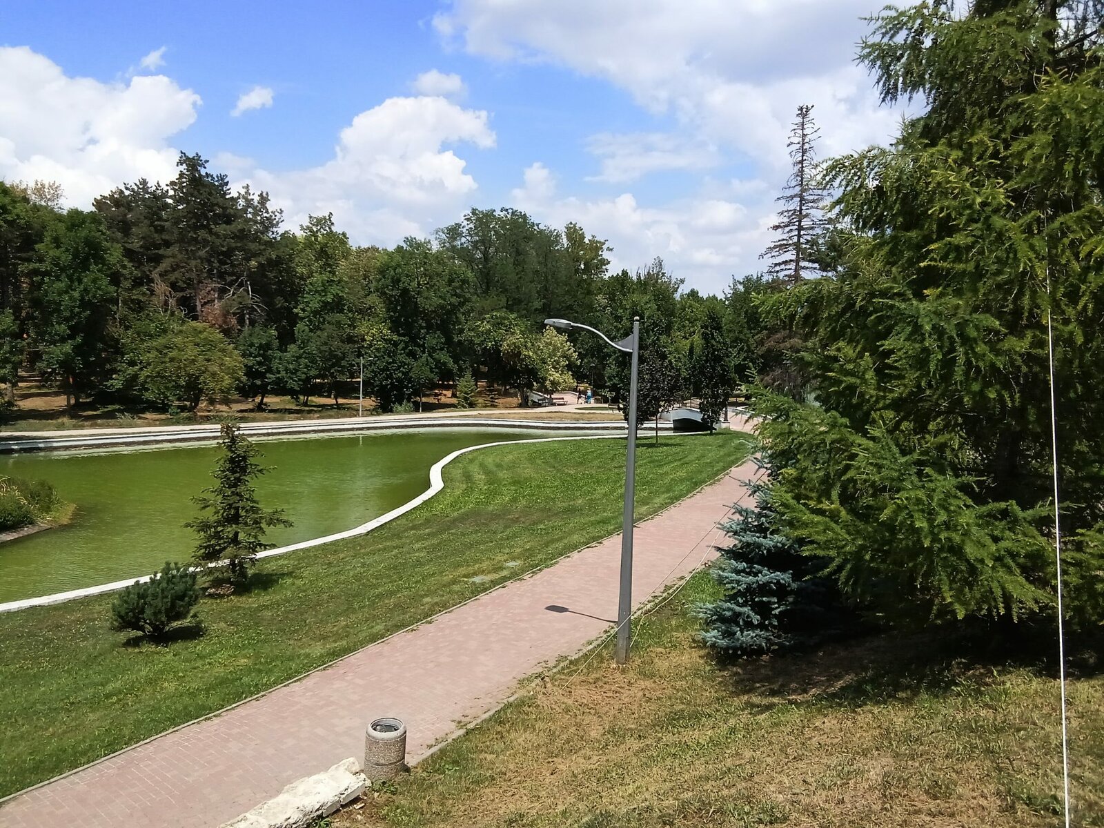 Обзор Lenovo Tab Plus фото