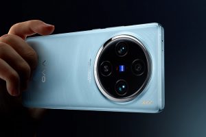 В РФ приехали продвинутые смартфоны Vivo X100 и Vivo X100 Pro с защитой от воды