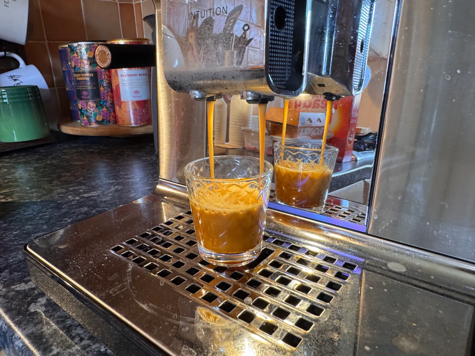 Кофемашина Krups Intuition Experience+ картинка Krups Intuition Experience+