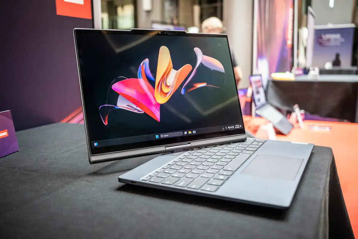 Лучшие продукты на выставке IFA 2024 картинка Lenovo AutoTwist AI