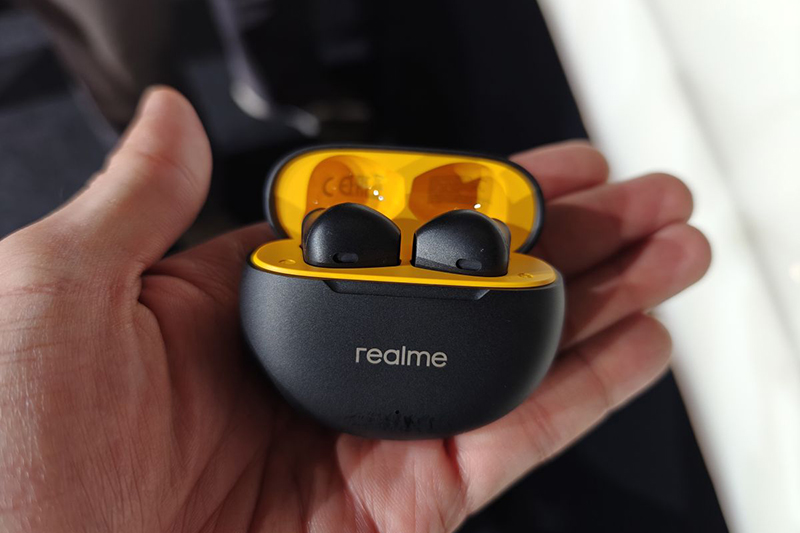 283881В РФ прибыли ультрабюджетные TWS-наушники Realme Buds T01 за 1 690 рублей